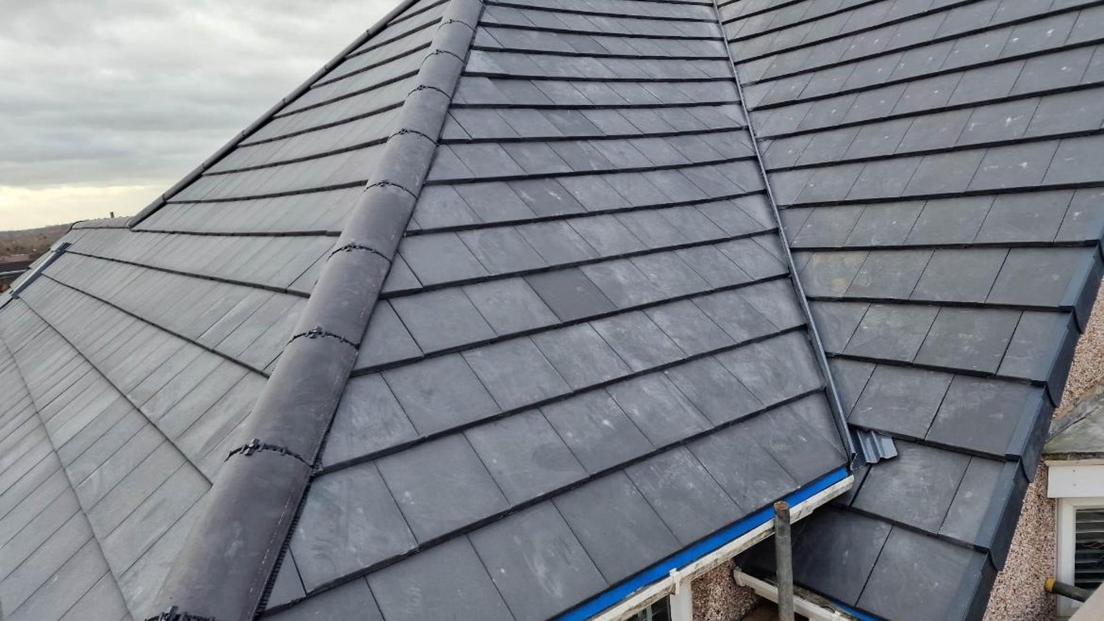 BM Roofing & Building