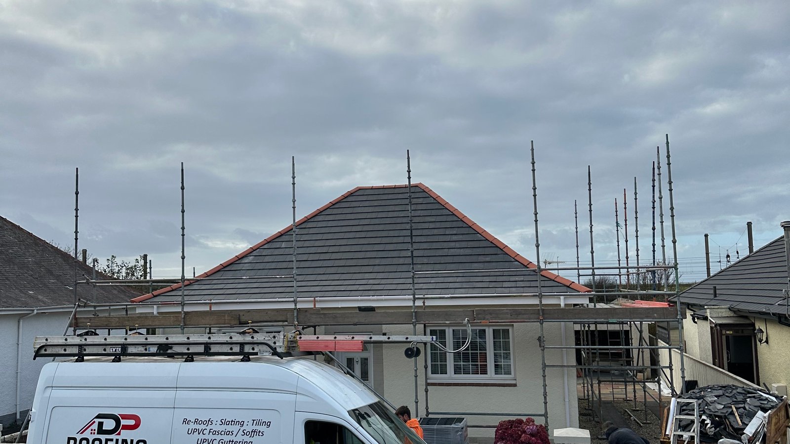 D P Roofing Services