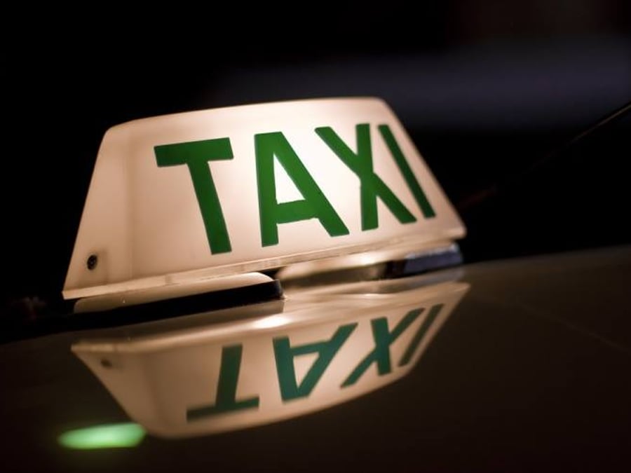 A2Z Taxis