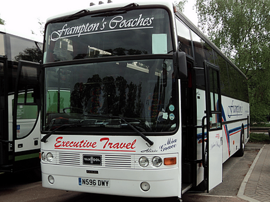 Frampton's Coaches